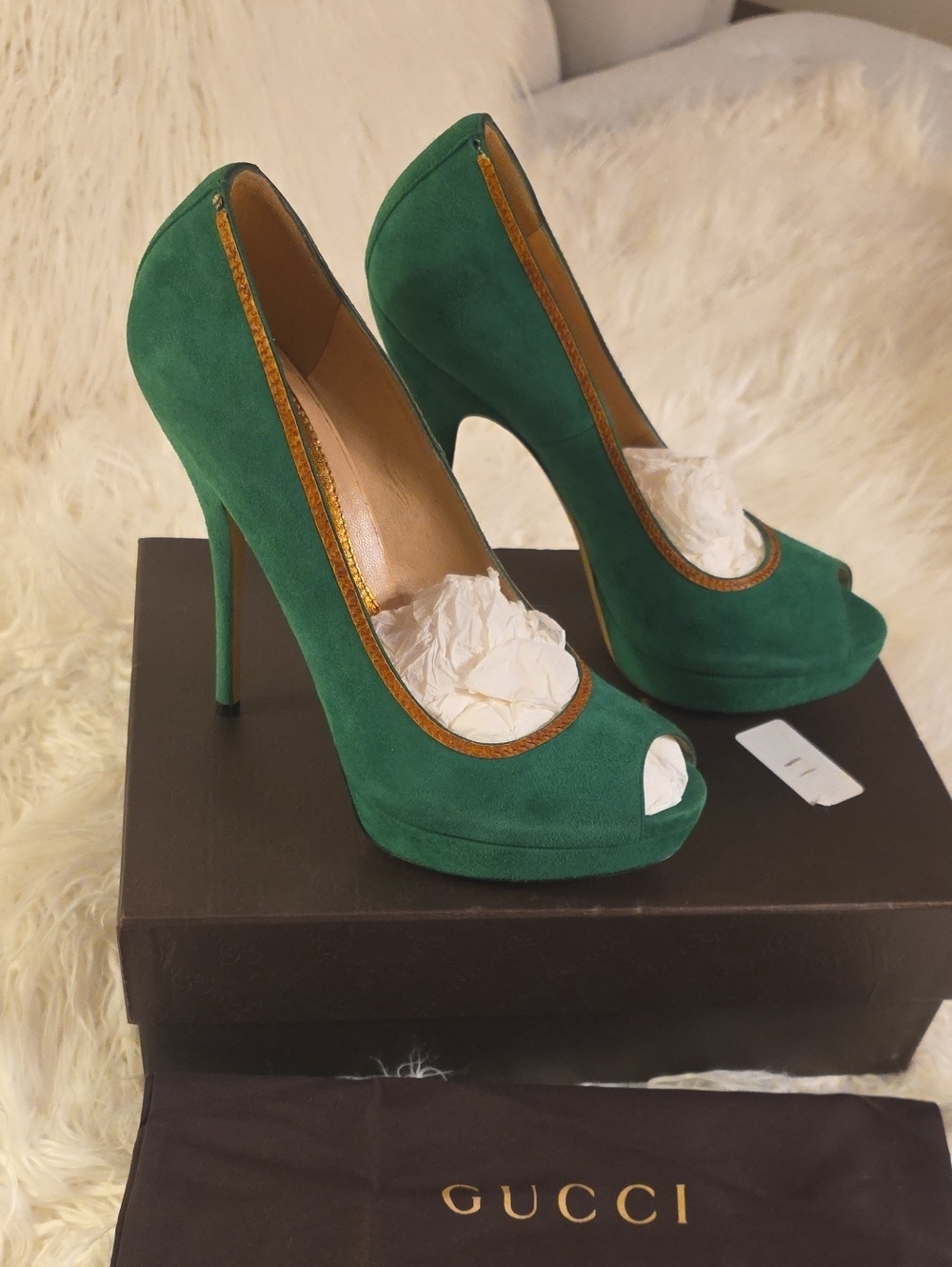 Gucci Garden Green/Tabac Kid Scamosciato/Napa Silk Suede Peep-Toe Stiletto Heels
